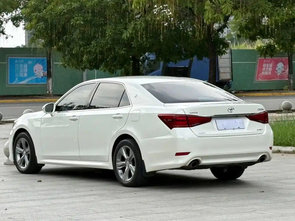Toyota Crown 2019 — фото 20