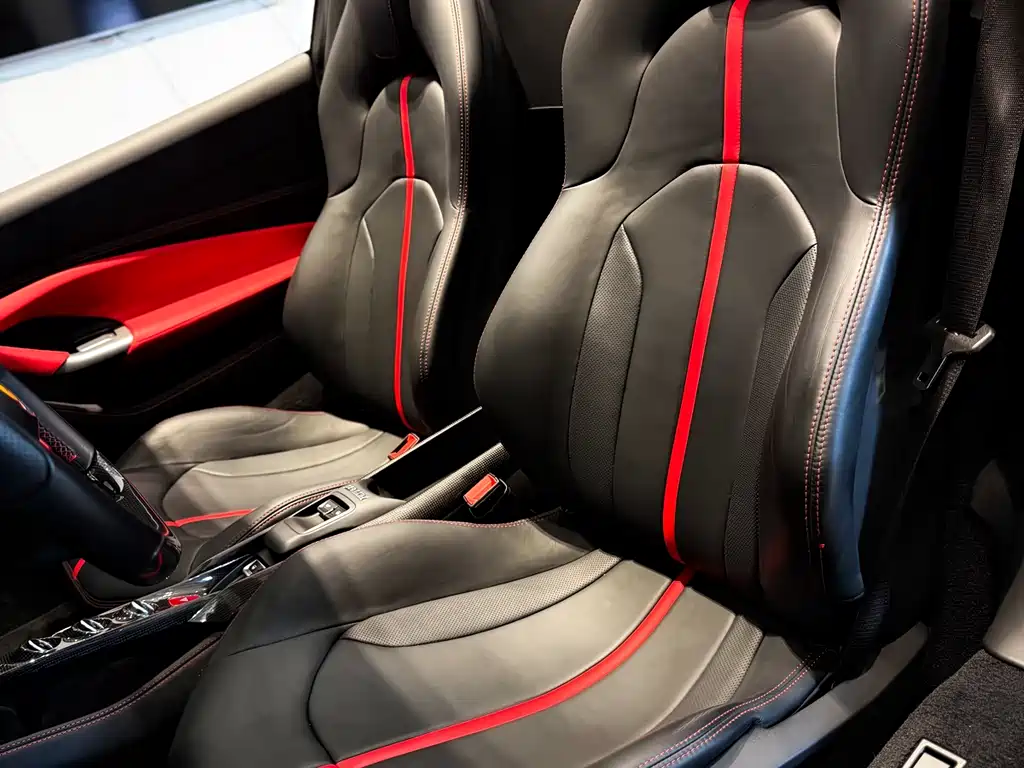 Ferrari F8 2022 — фото 15