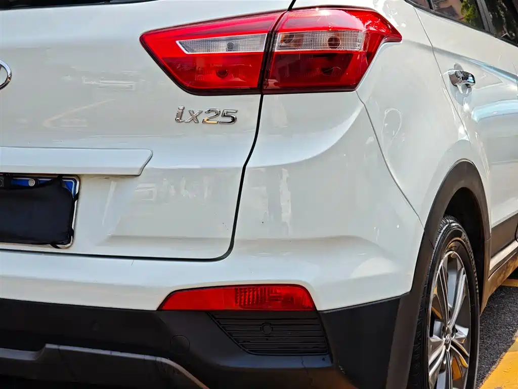 Hyundai ix25 2018 — фото 10