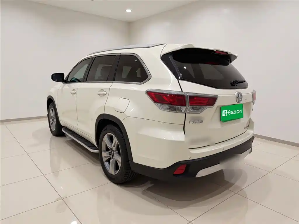 Toyota Highlander 2018 — фото 4