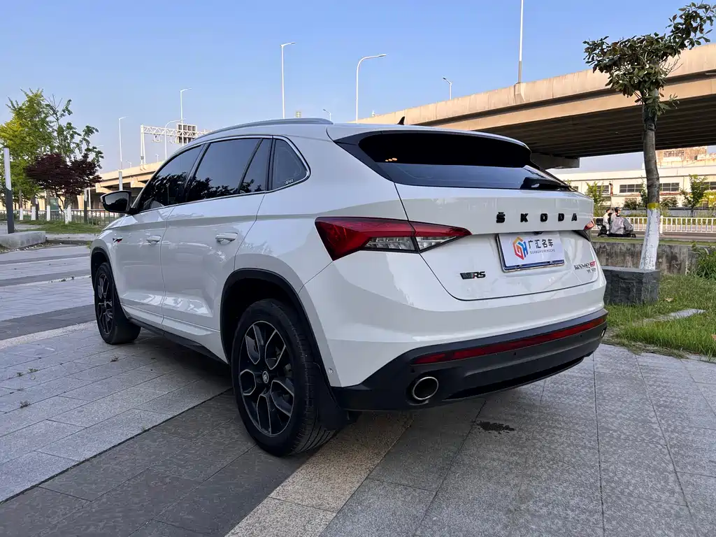 Skoda Kodiaq GT 2021 — фото 10