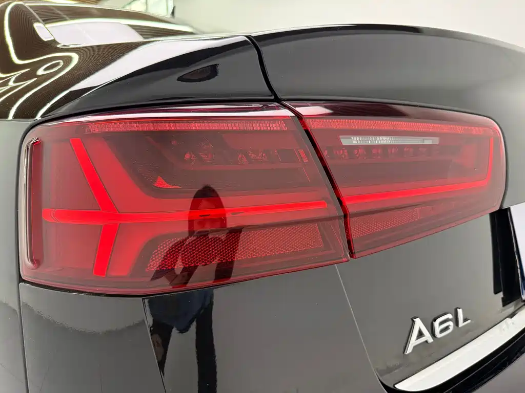 Audi A6L 2018 — фото 9