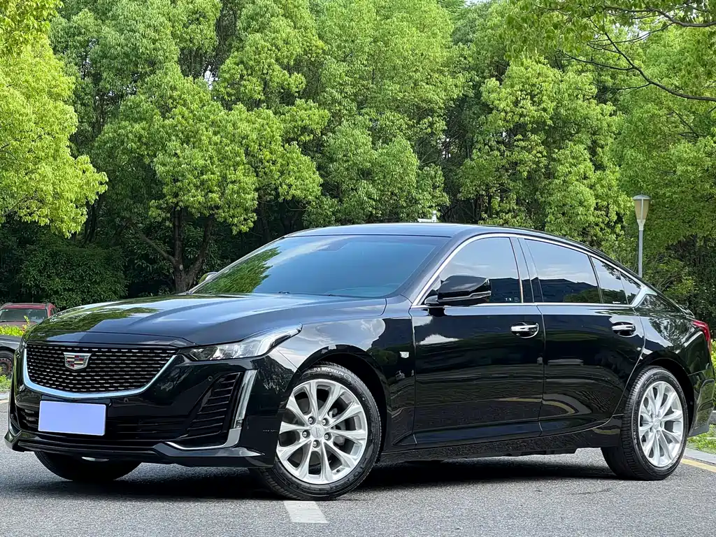 Cadillac CT5 2023 — фото 1