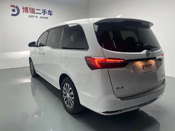 Buick GL8 2023