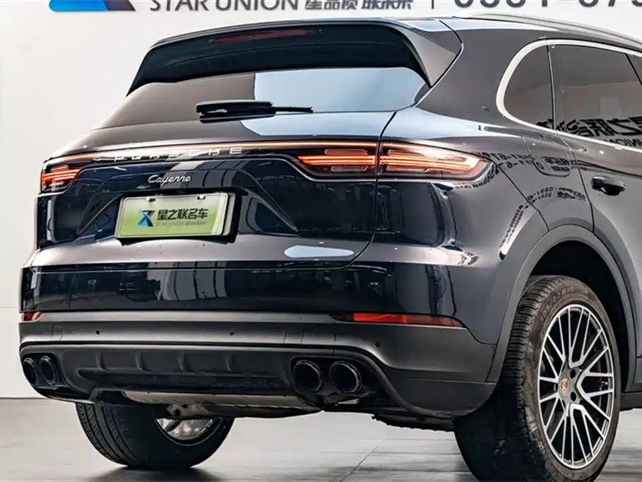 Porsche Cayenne Hybrid 2021 — фото 8
