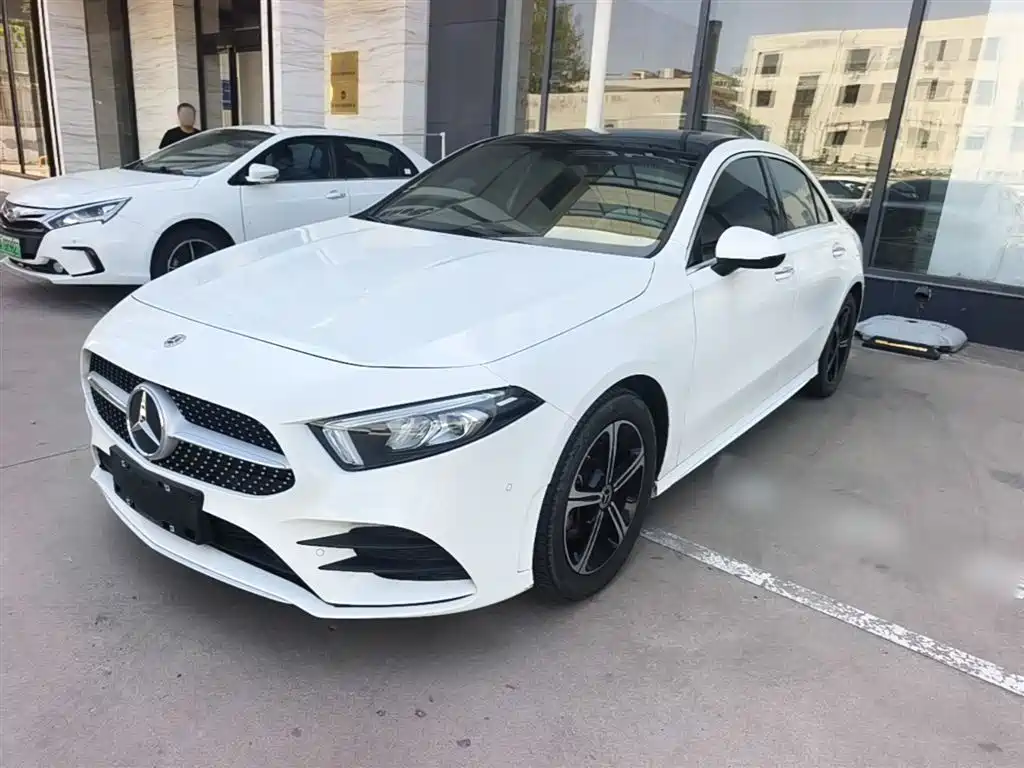Mercedes-Benz A-Class 2023 — фото 1
