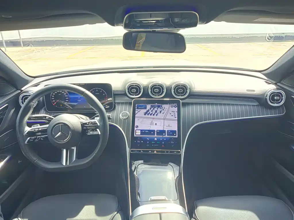 Mercedes-Benz C-Class 2024