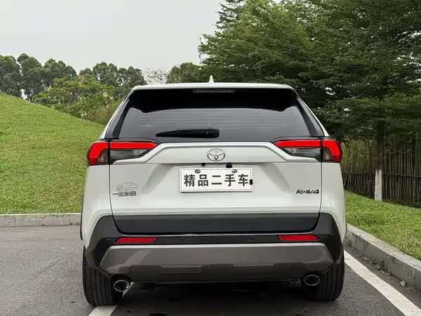 Toyota RAV4 2022