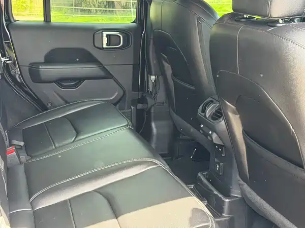Jeep Wrangler 2021