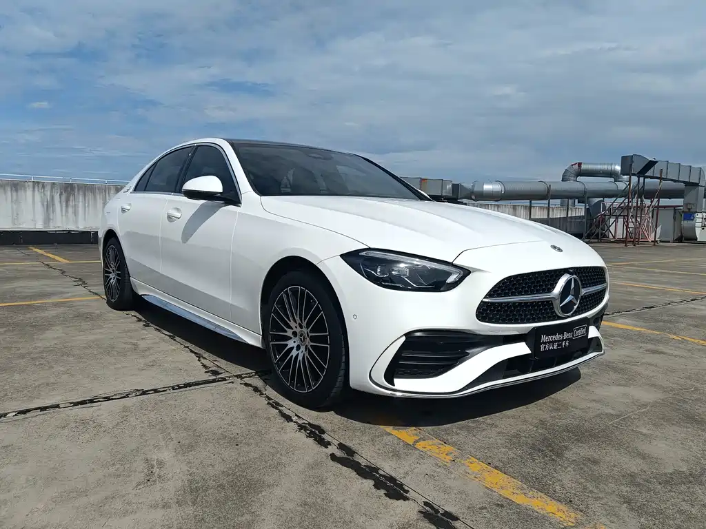 Mercedes-Benz C-Class 2024