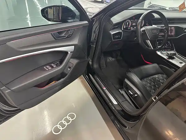 Audi A6L 2025