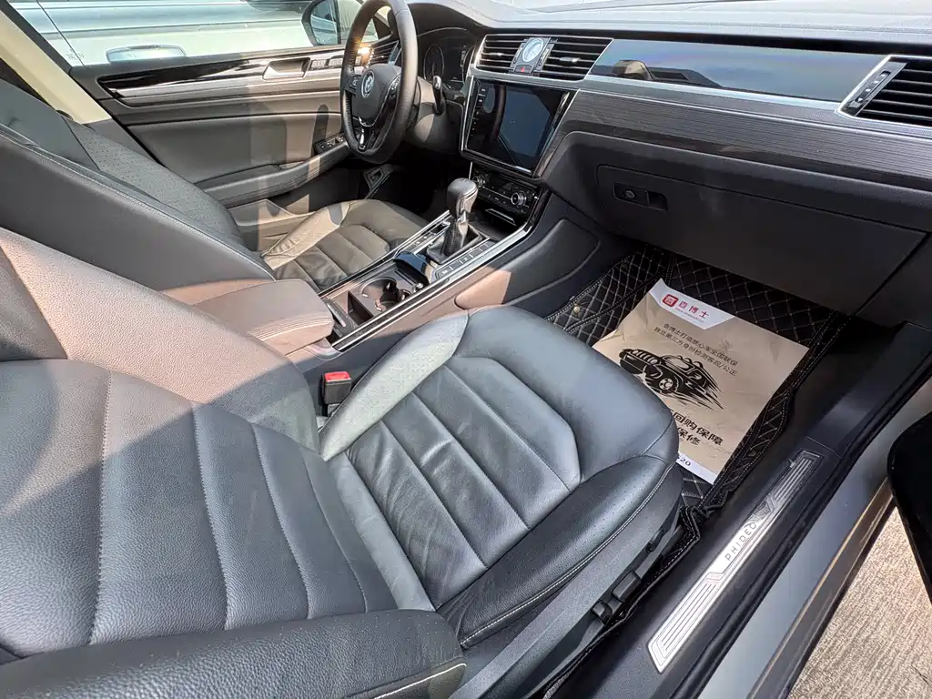 Volkswagen Phideon 2018 — фото 15
