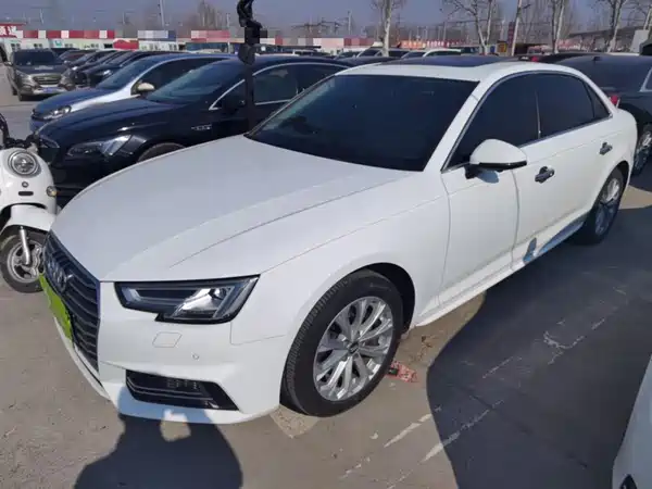 Audi A4L 2019