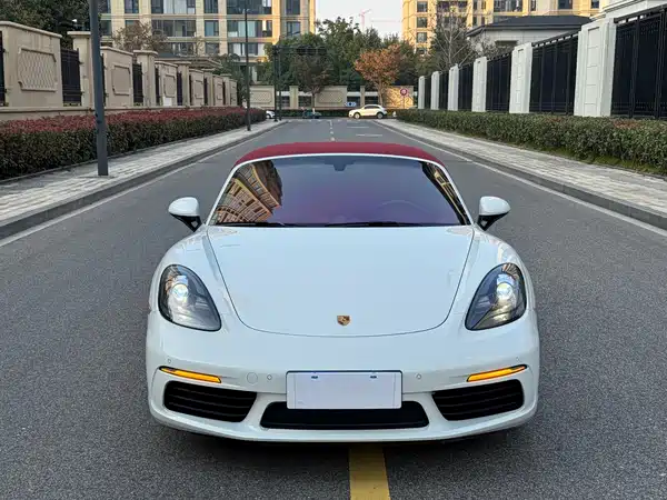 Porsche 718 2022