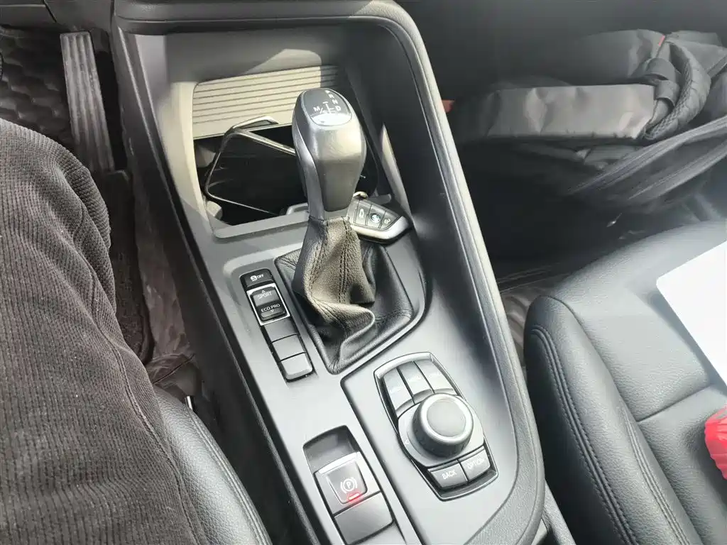 BMW X1 2018 — фото 14