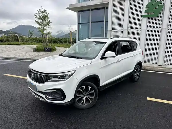 Dongfeng Jingyi X5 2017