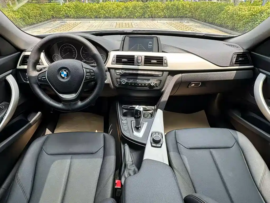 BMW 3 Series GT 2016