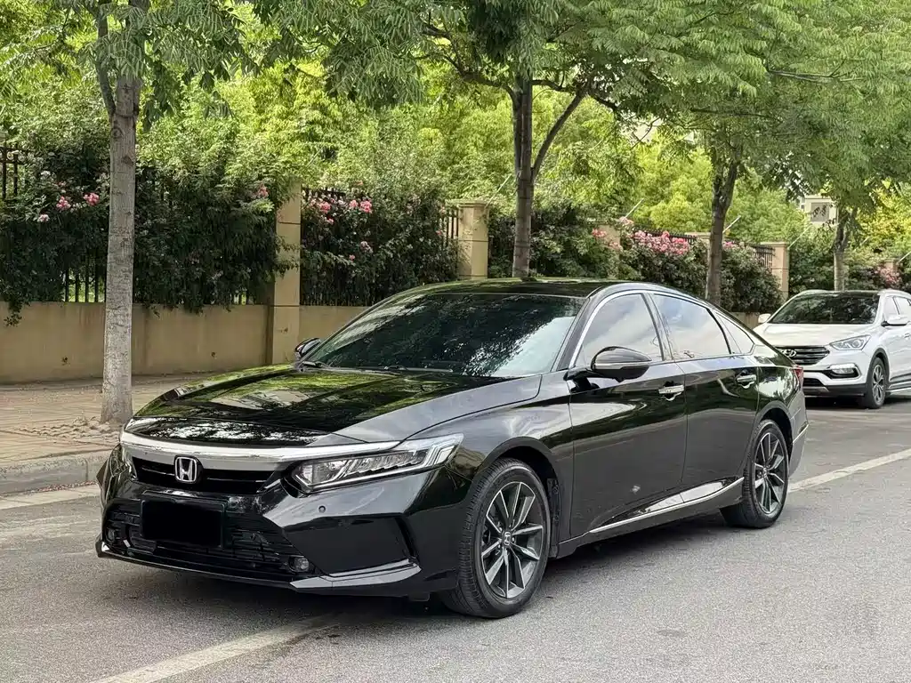 Honda Inspire 2022 — фото 2