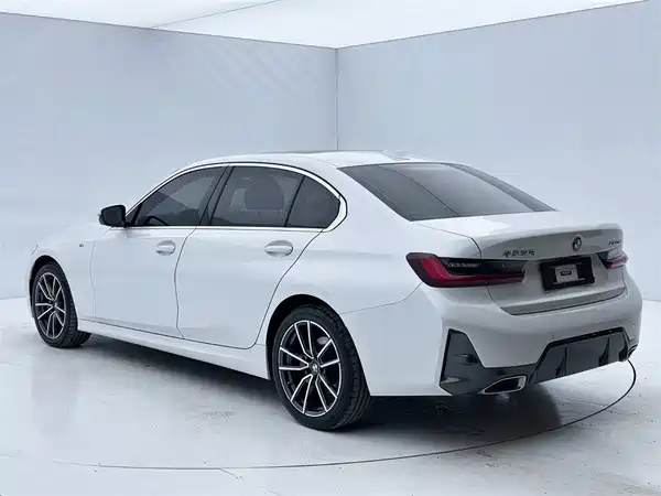 BMW 3 Series 2023