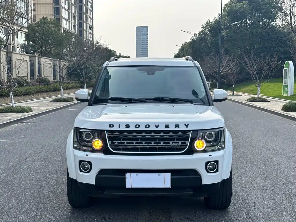 Land Rover Discovery 2017 — фото 2