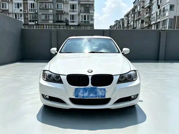 BMW 3 Series 2010