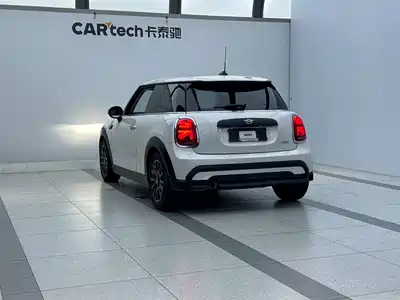 MINI MINI 2024