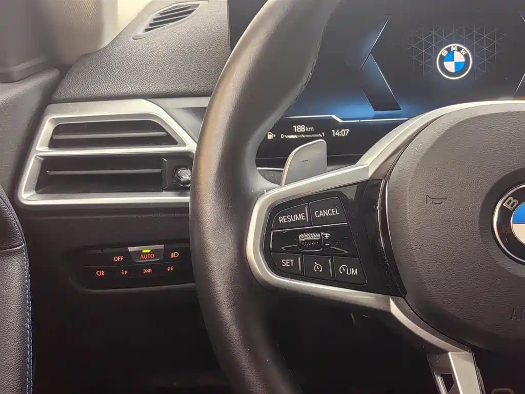 BMW 2 Series 2025 — фото 15