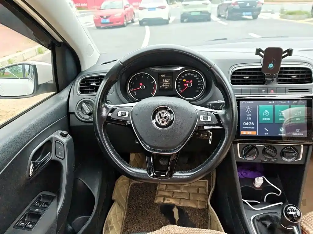 Volkswagen Polo 2016
