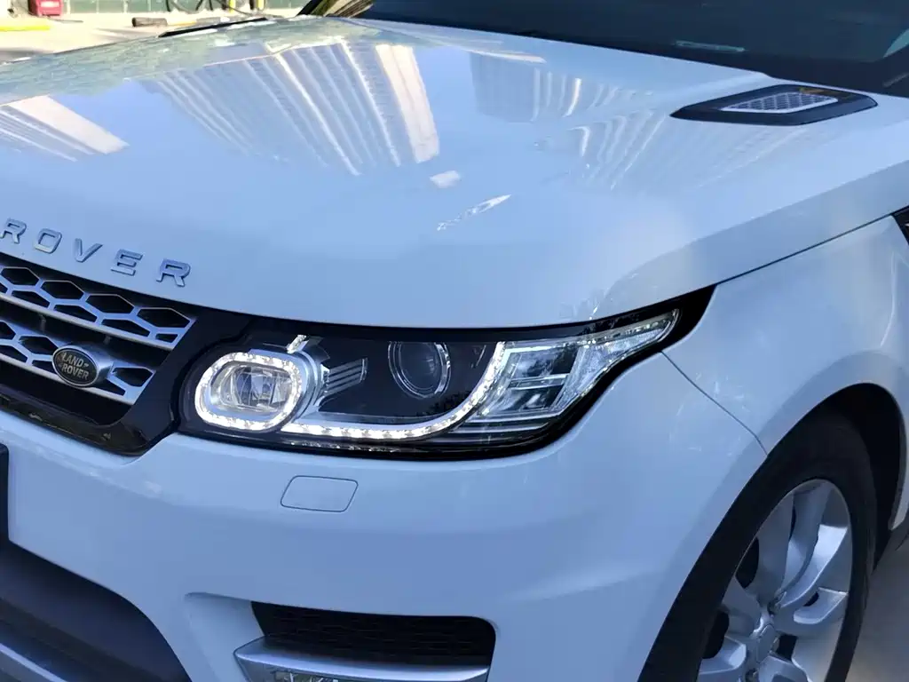 Land Rover Range Rover Sport 2015 — фото 8