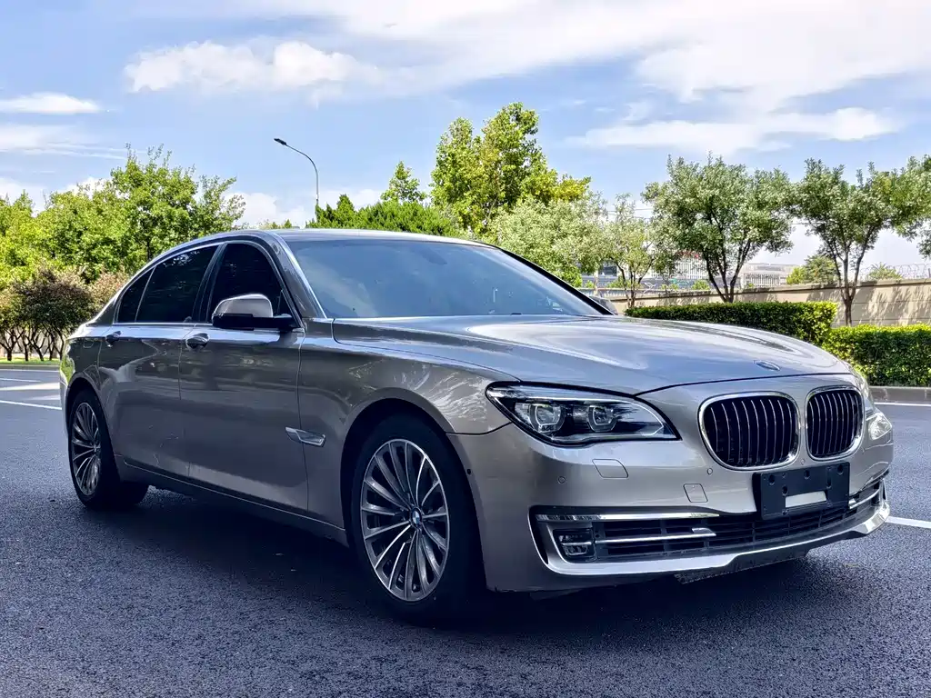 BMW 7 Series 2016 — фото 3