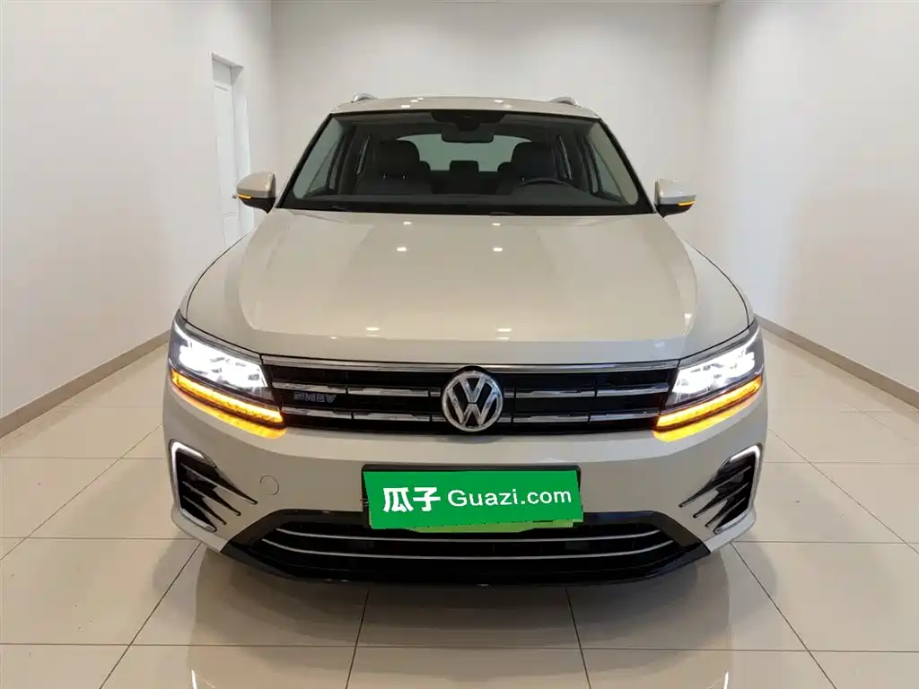 Volkswagen Tiguan L New Energy 2020 — фото 3