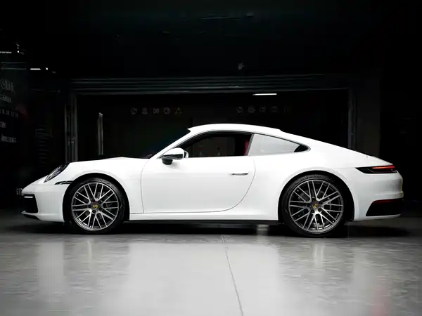 Porsche 911 2023