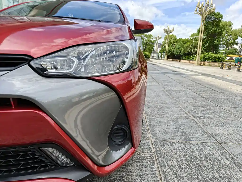 Toyota Yaris L 2019 — фото 9