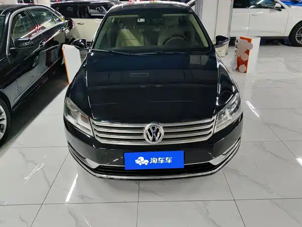 Volkswagen Magotan 2013