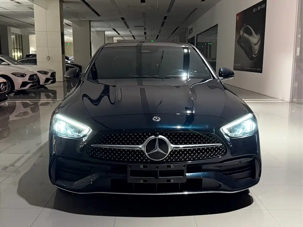 Mercedes-Benz C-Class 2023 — фото 2