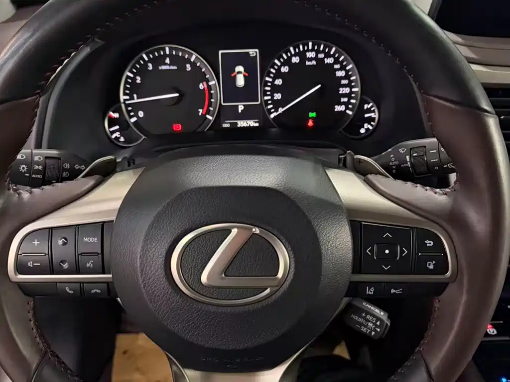 Lexus RX 2022 — фото 9