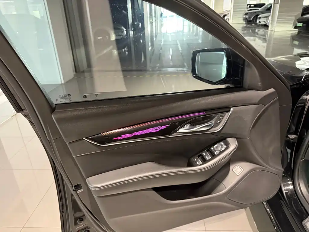 Cadillac CT5 2022 — фото 12