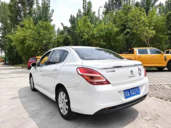 Peugeot 308 2016