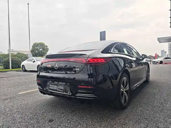 Mercedes-Benz EQE 2026