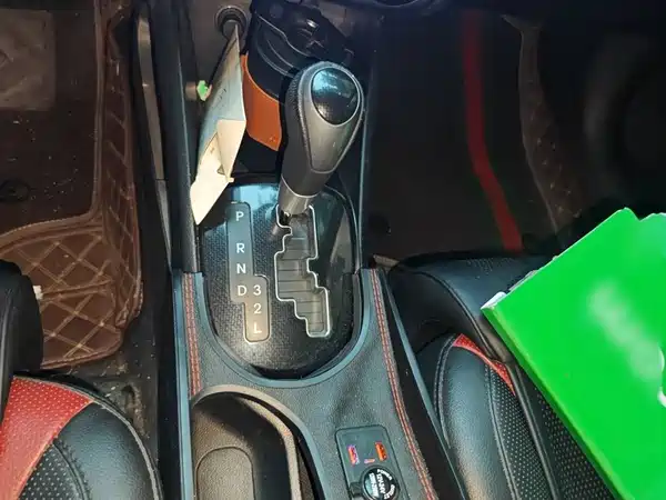 Kia K2 2015