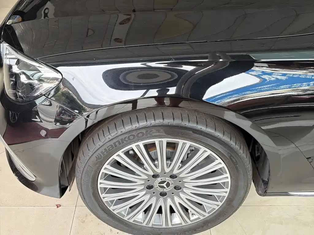 Mercedes-Benz E-Class 2022