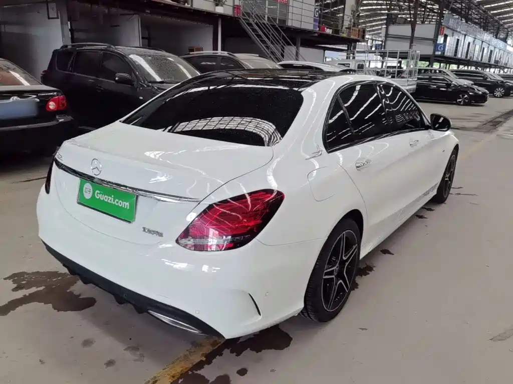 Mercedes-Benz C-Class 2021