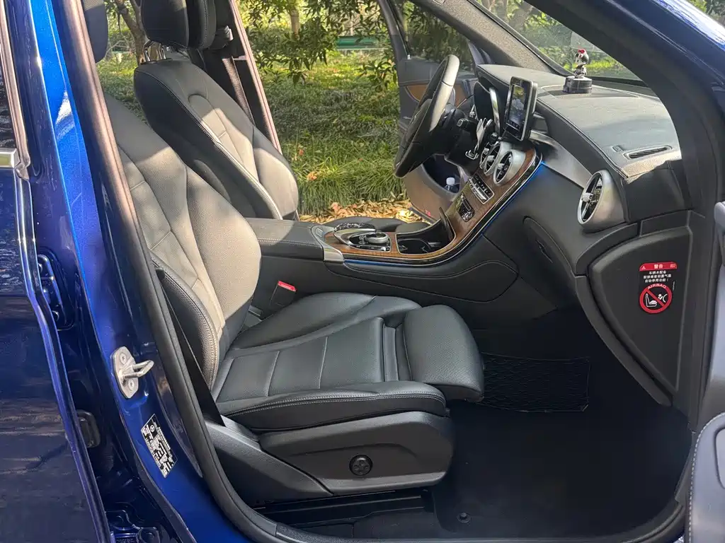 Mercedes-Benz GLC 2018 — фото 13