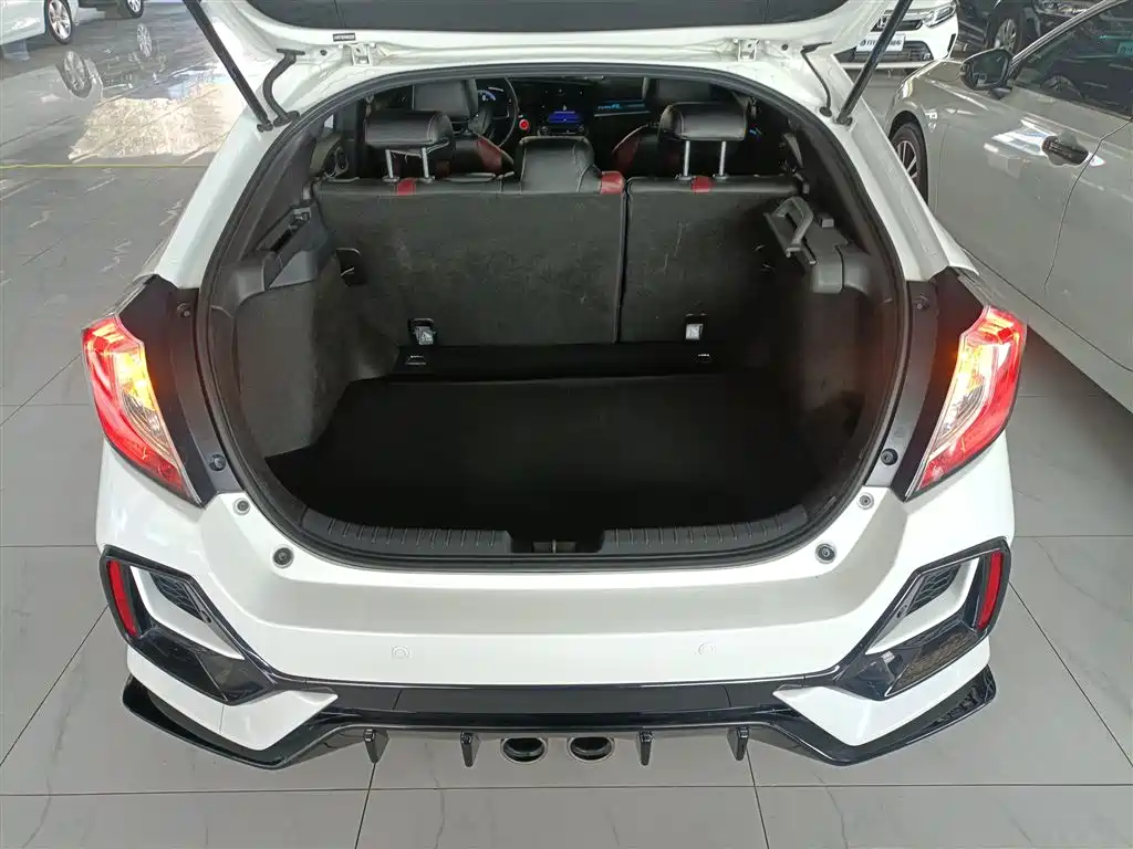 Honda Civic 2022 — фото 19