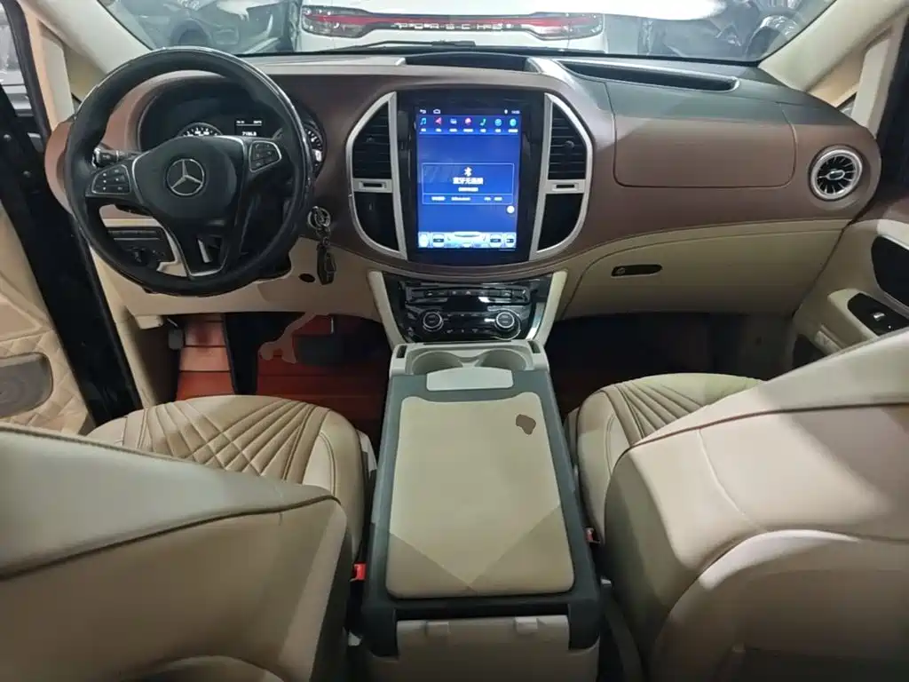 Mercedes-Benz Vito 2021 — фото 10