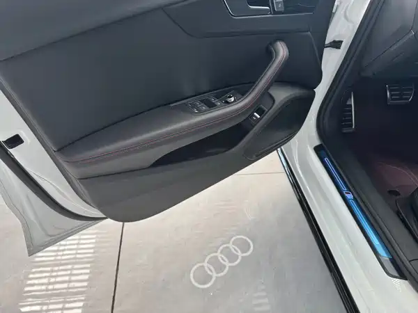 Audi A4L 2025