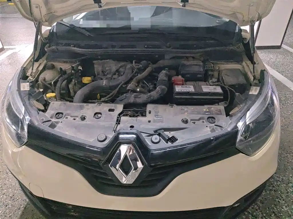 Renault Captur 2019 — фото 16