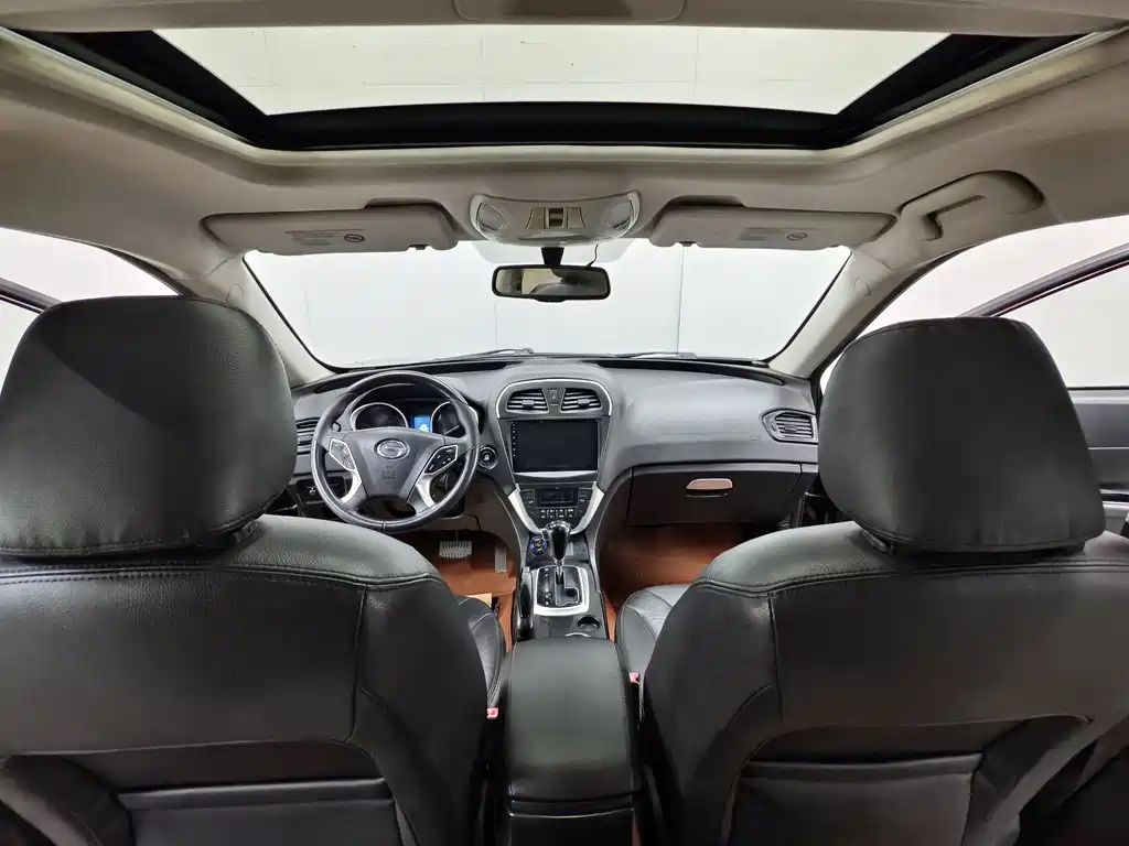 GAC Motor Trumpchi GS5 2014 — фото 10