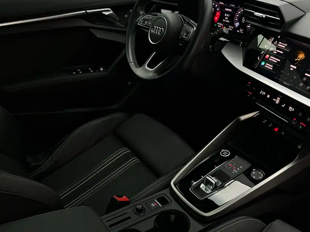 Audi A3 2022 — фото 16