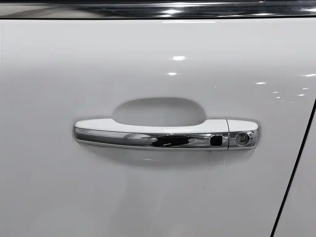 Haval H8 2016 — фото 18
